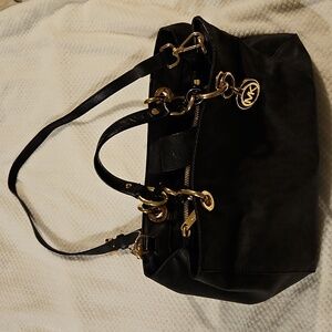 Michael Kors Black Shoulder Bag with Structured Shape and Gold Hardware